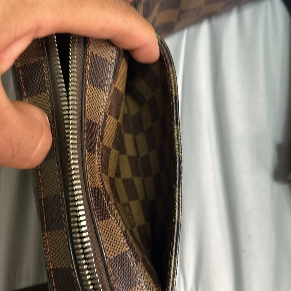 Louis Vuitton Brown Damier Ebene Canvas Messenger Sling Bag
